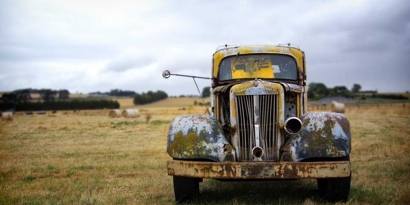 GL地板抗静电性能：数据中心与实验室专业地面解决方案解析