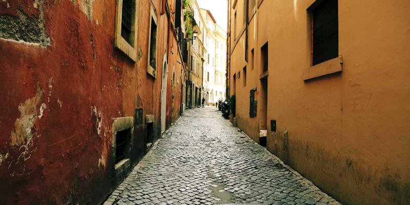 GL地板拼接技术与无缝设计：如何为高端展厅与博物馆打造极致视觉整体性